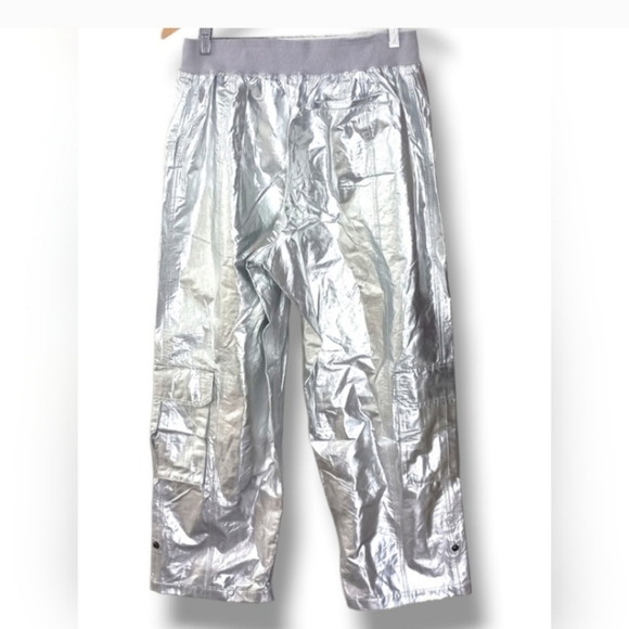 NWOT Free People Mesmerize Me Shine Pants in Silver $128  Small - Picture 9 of 13